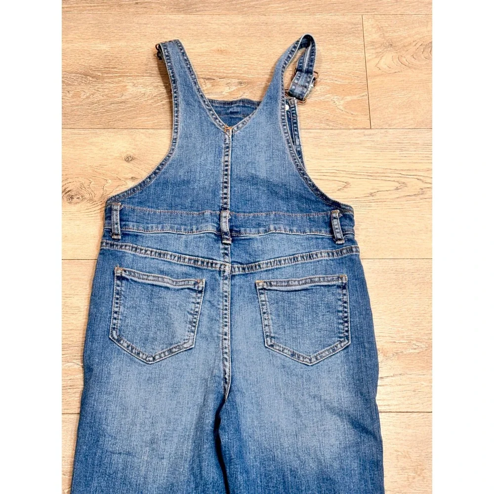 OshKosh B'gosh Girls Denim Overalls Blue Jeans Size 8 Adjustable Straps Raw‎ Hem